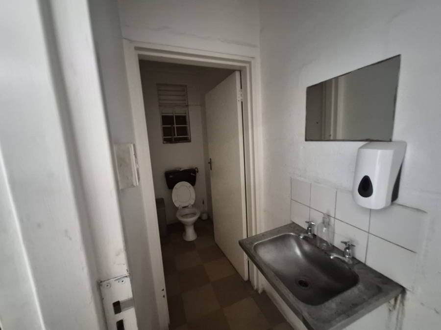 To Let Commercial Property for Rent in Gants Plaza Western Cape